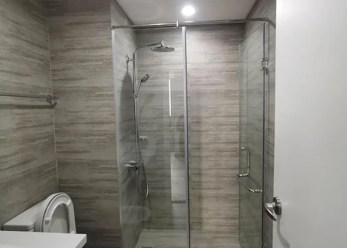 Luxury At Century Spire In Makati Manila