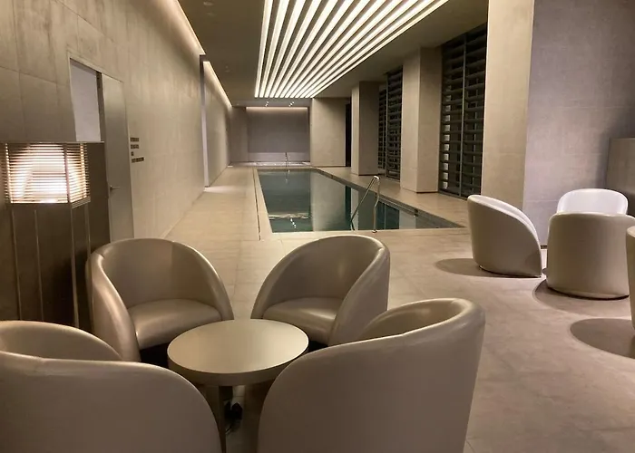 Luxury At Century Spire In Makati *