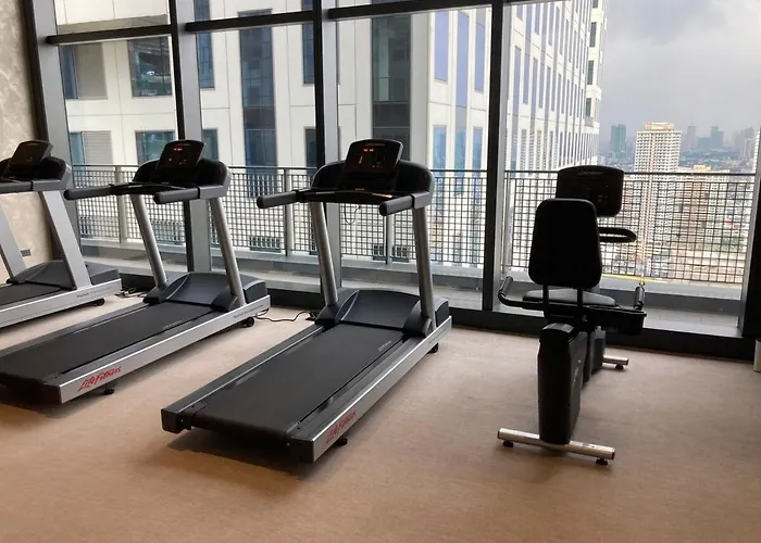 Luxury At Century Spire In Makati Apartment Manila