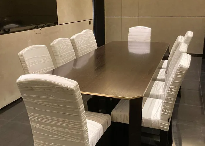 Apartment Luxury At Century Spire In Makati Manila