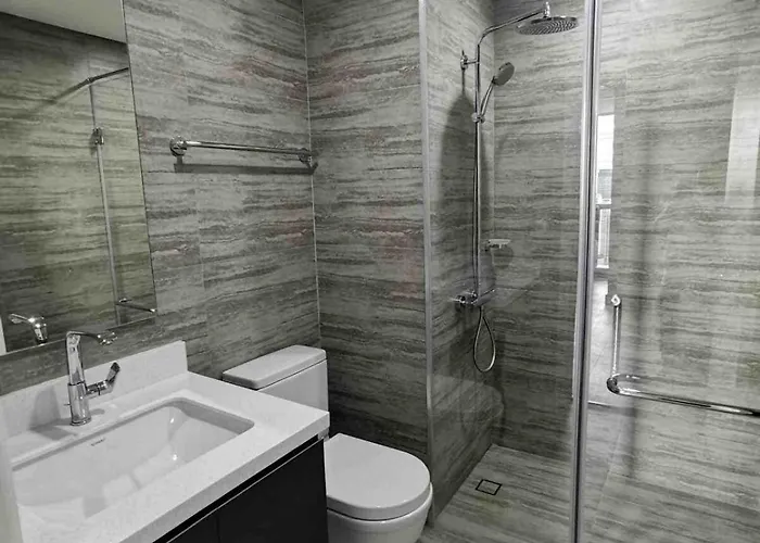Luxury At Century Spire In Makati Apartment *