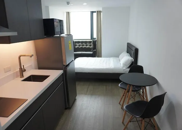 Luxury At Century Spire In Makati *